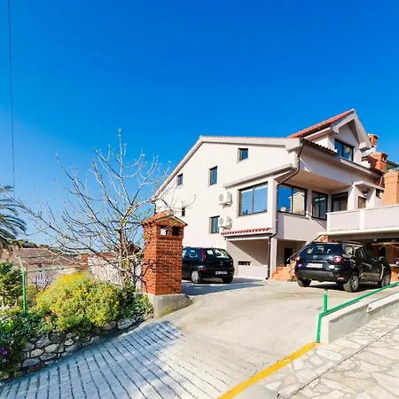 Renata Apartment